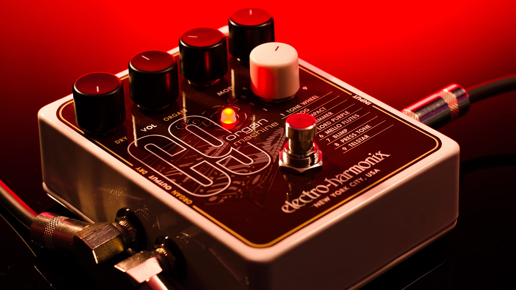 🎸→🎹 From #BASS to #ORGAN with @EHX C9 ORGAN MACHINE: #SHIMMER MODE!  #Shorts 